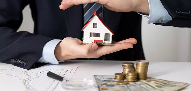 Who Do We Buy Houses From in Yelm, WA?